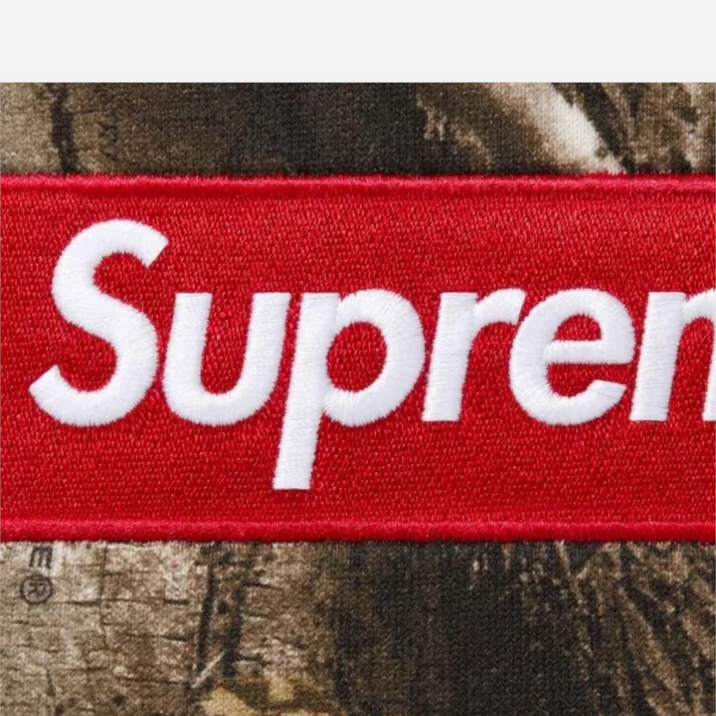 Supreme wool box logo