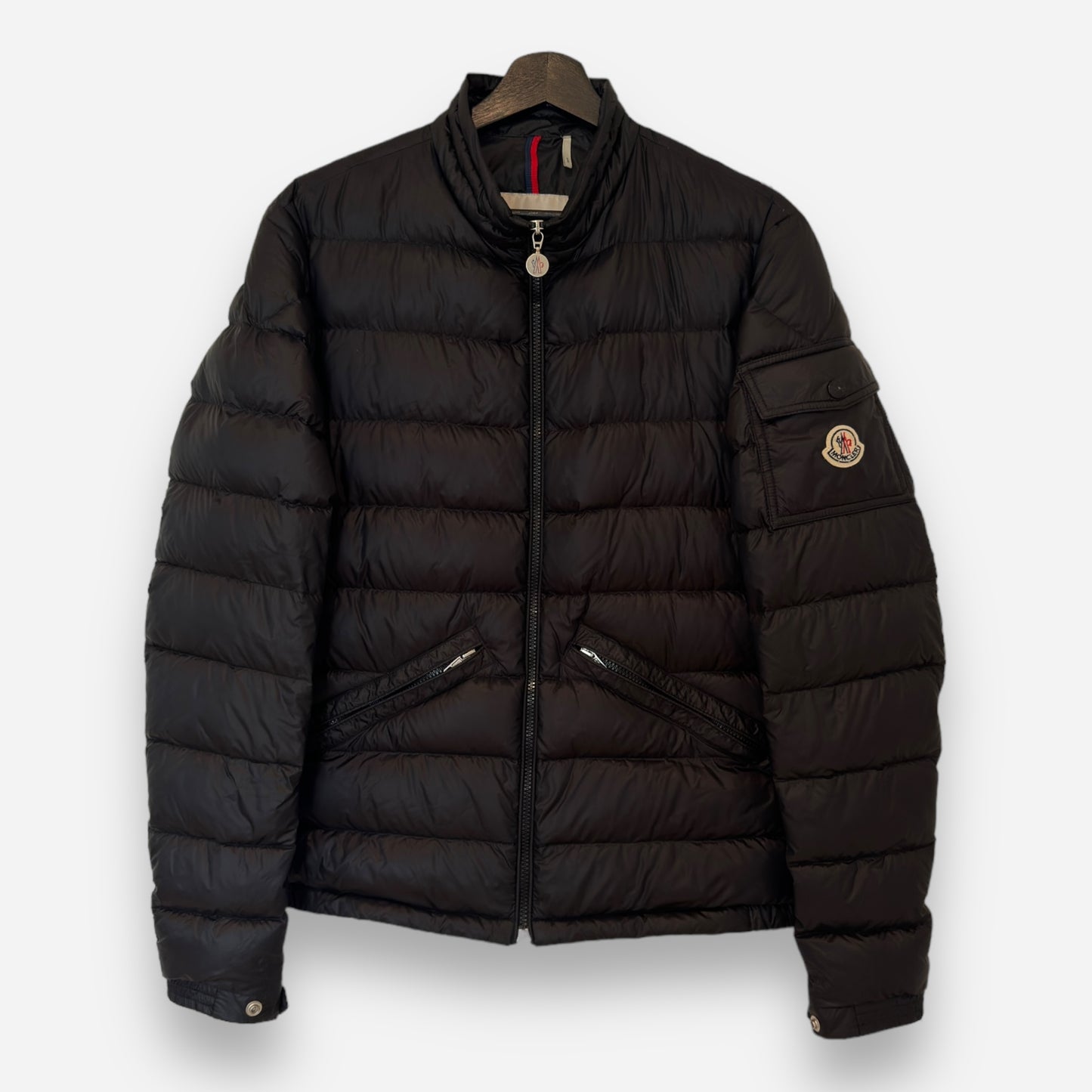 Moncler Agay