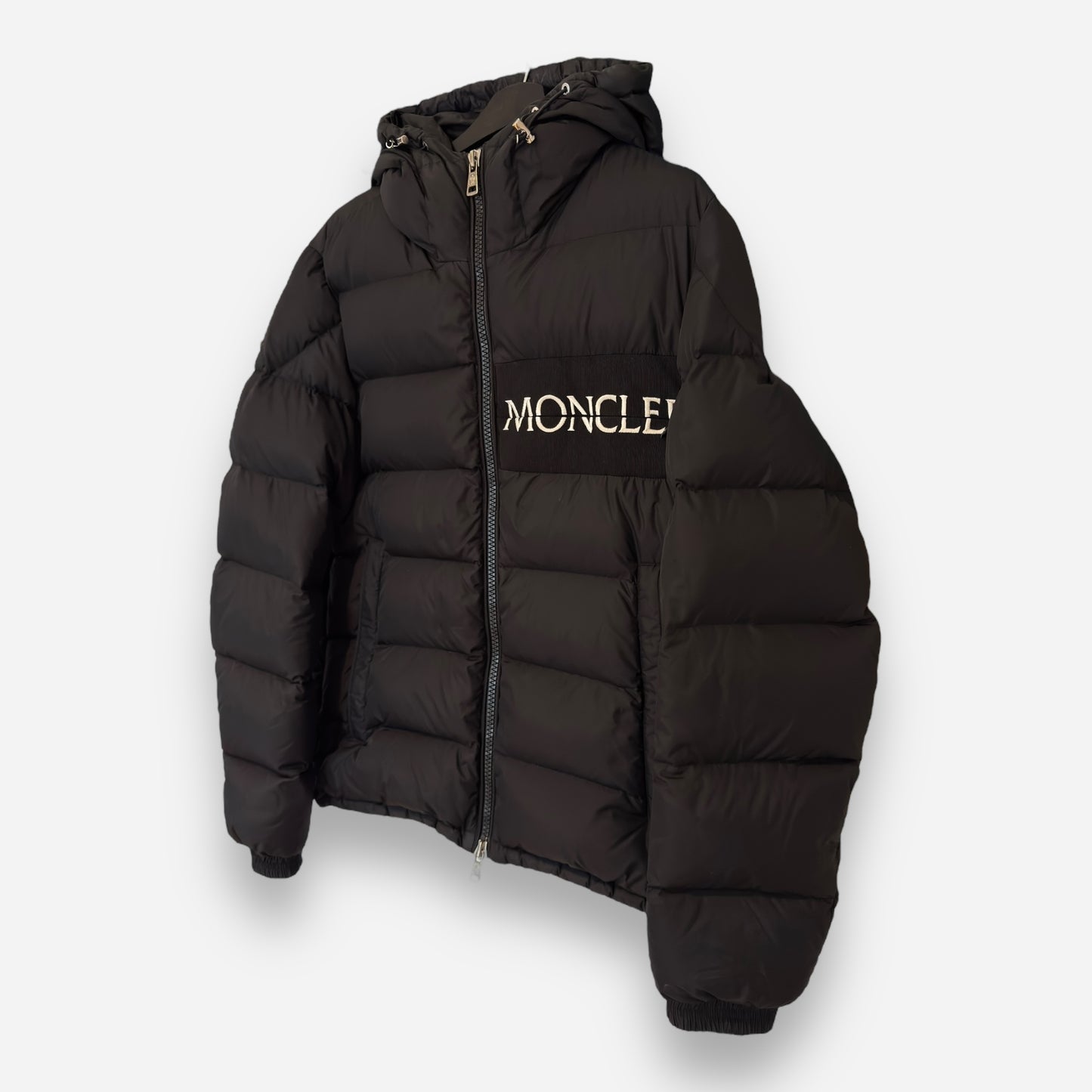 Moncler Aiton